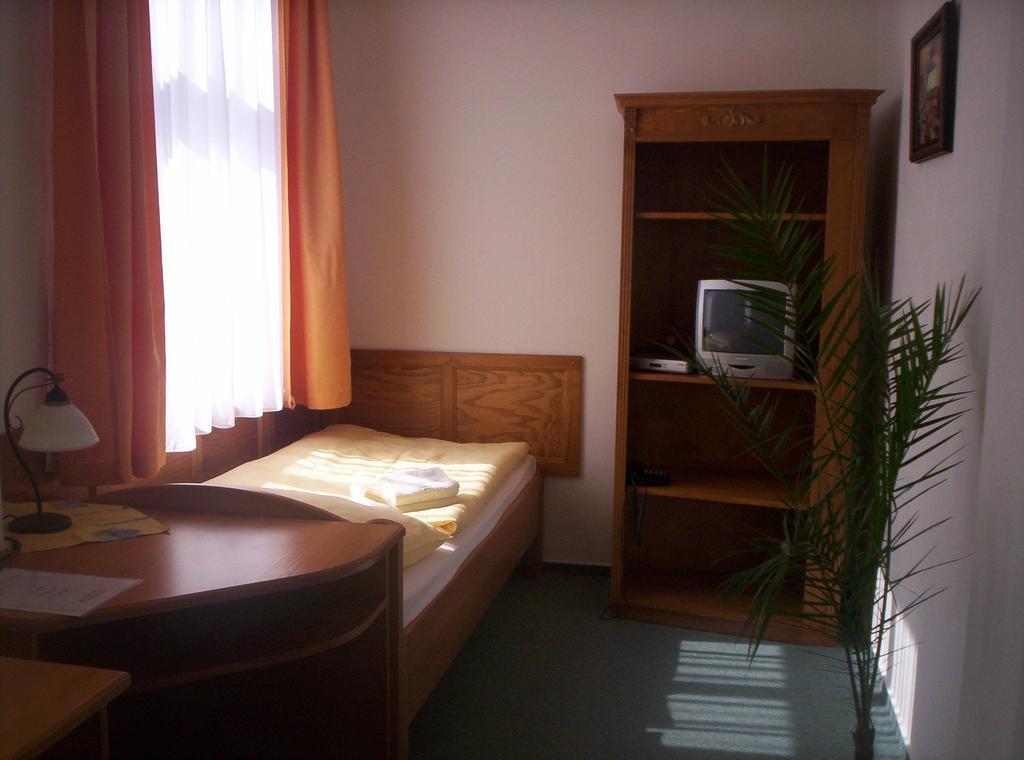 Hotel Krakonos Trutnov Kültér fotó