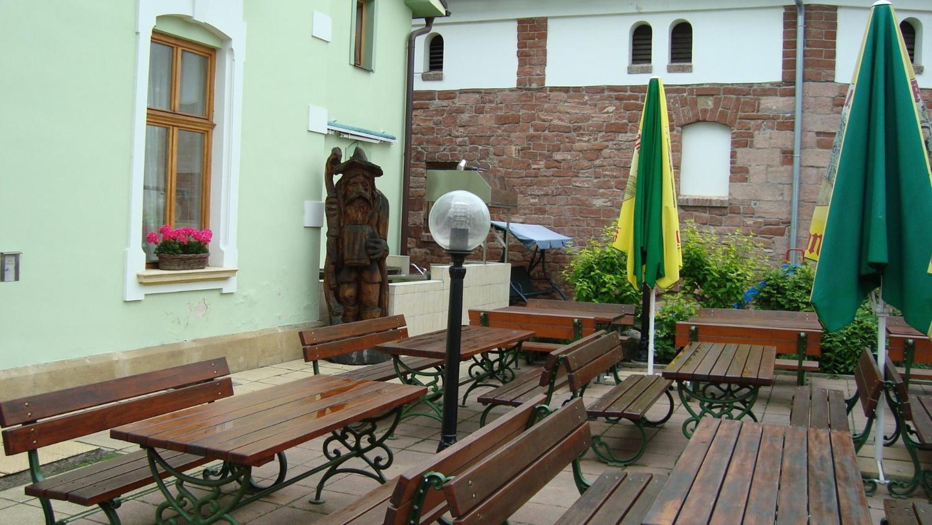Hotel Krakonos Trutnov Kültér fotó